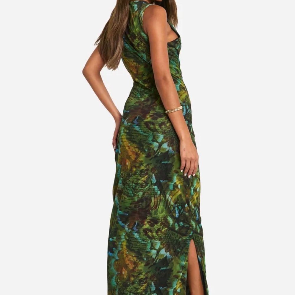 Boohoo Script Print Mesh Racer Neck Maxi Dress - Picture 3 of 10